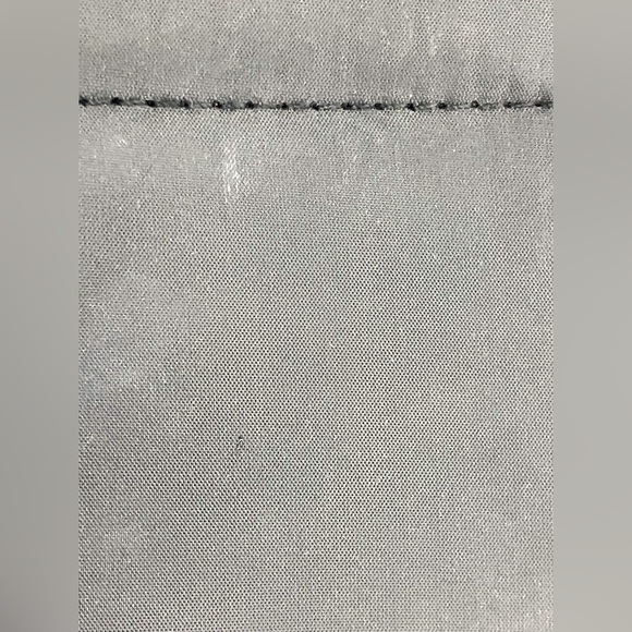 Disney Good Vs Evil Makeup Bag - Picture 4 of 7